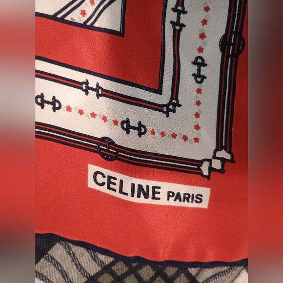 Celine Scarf 25x25 Excellent Condition - Picture 4 of 12